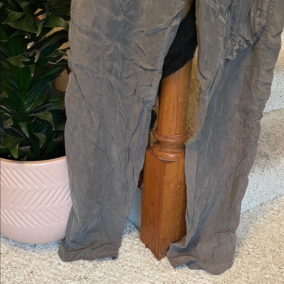 Pete & Greta Johnny Was Utility Cargo Pants - Picture 5 of 16